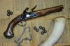 George%20Washington%20Flintlock%20Pistol%20reproduction%20Guns%20Powder%20Horn.jpg